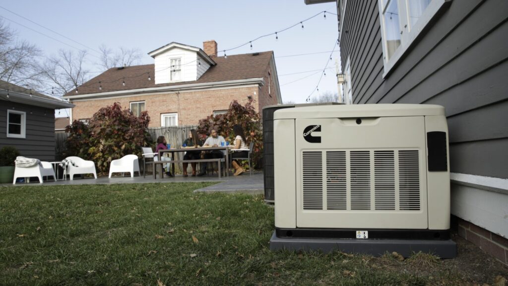 Home Standby Generators vs Battery Backup Systems: Full Comparison